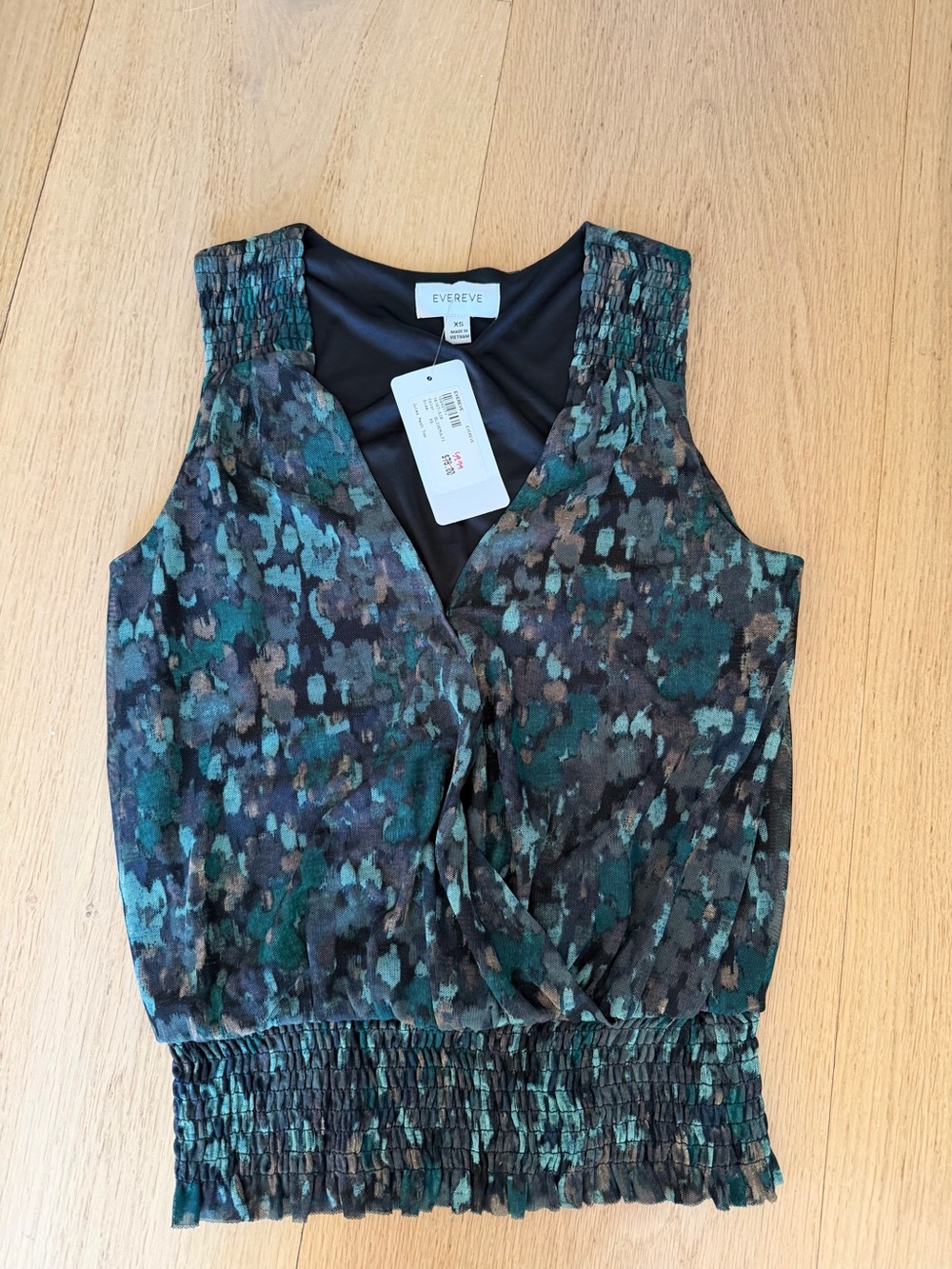 Evereve Teal & Black Sleeveless V-Neck Top with Smocked Trim